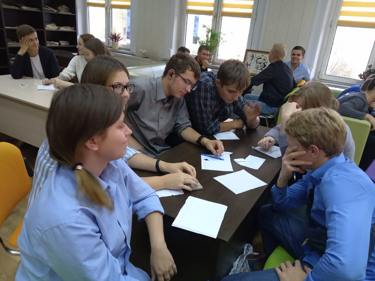 В Новороссийске прошел 1 этап Студенческой лиги по игре «Что? Где? Когда?»